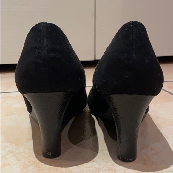 ✨Host Pick✨Bandolino Black Suede Wedge Heels - Picture 6 of 6
